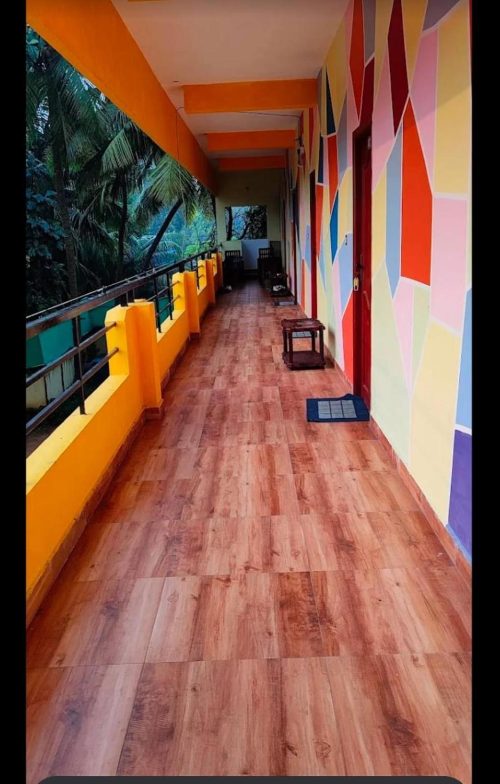 Dream Serenity Residency 蓬蒂切里 外观 照片