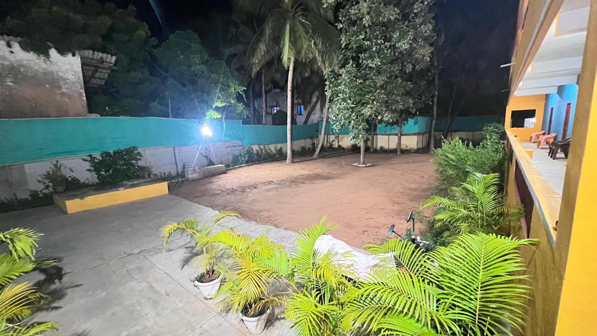 Dream Serenity Residency 蓬蒂切里 外观 照片