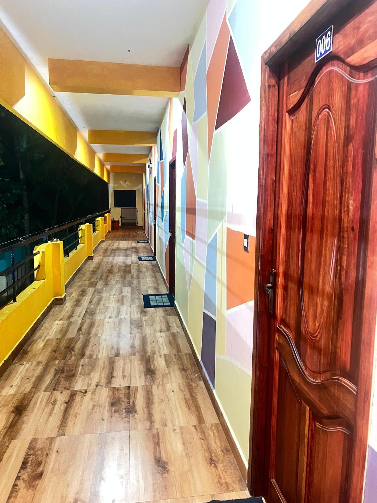 Dream Serenity Residency 蓬蒂切里 外观 照片