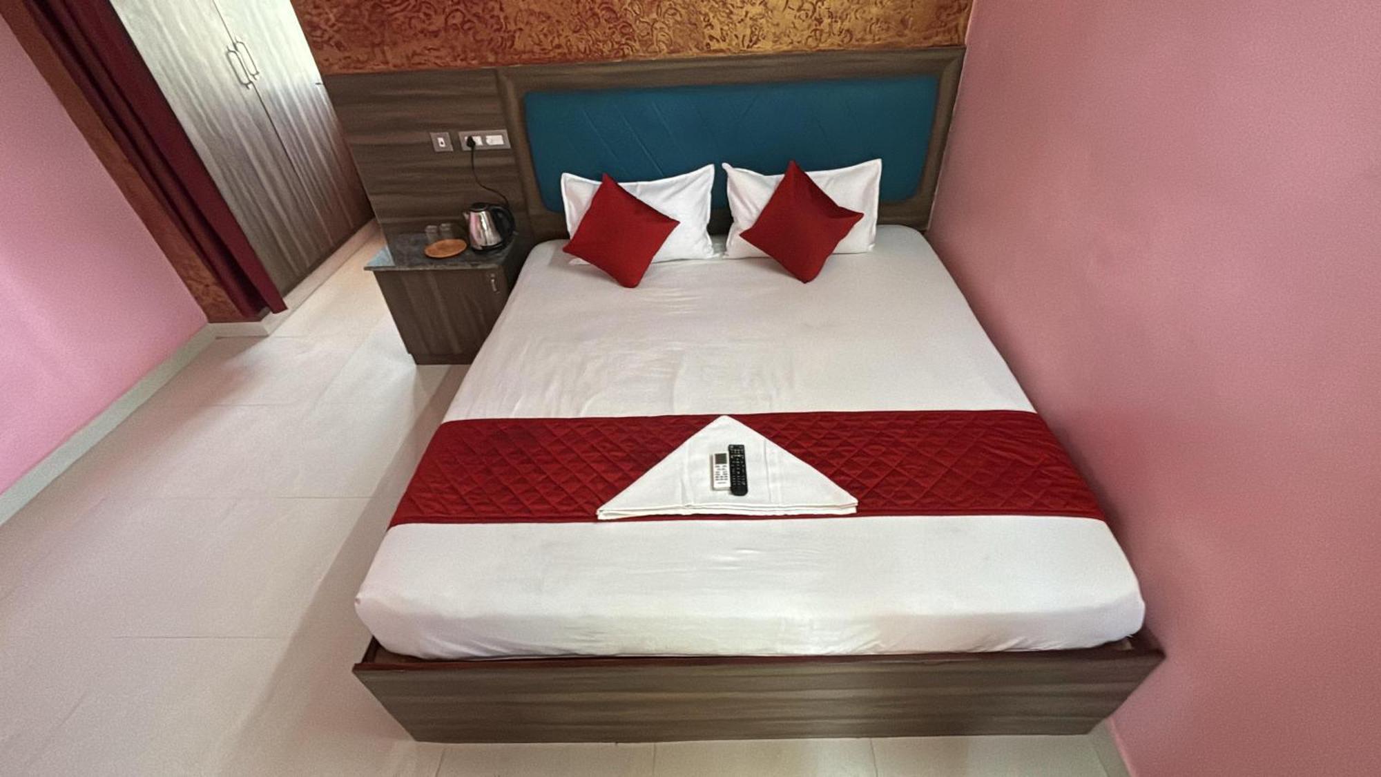 Dream Serenity Residency 蓬蒂切里 外观 照片